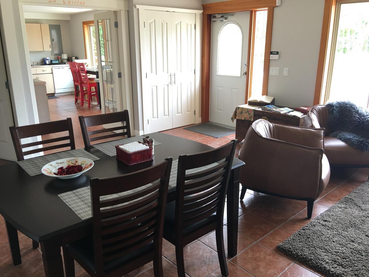All Seasons Bed & Breakfast Kelowna Exteriér fotografie