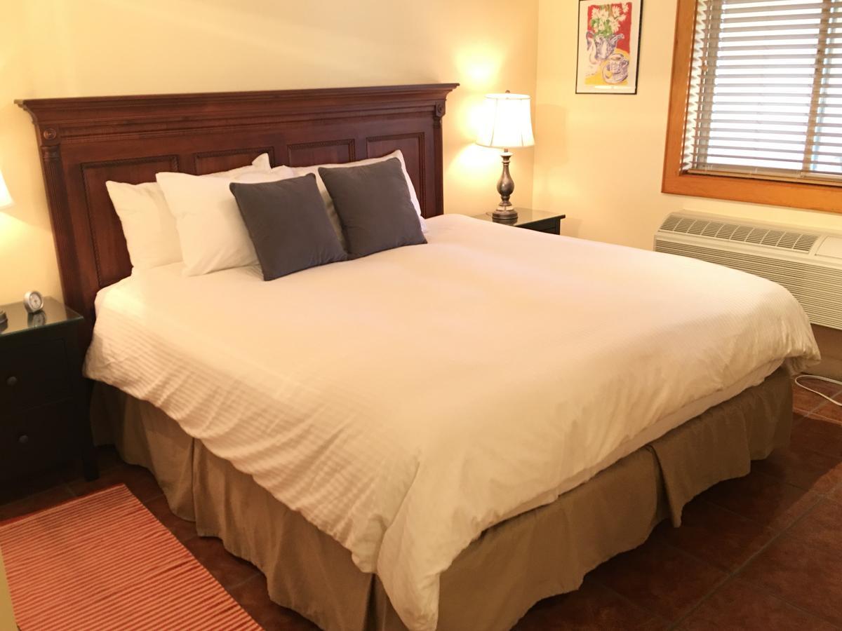 All Seasons Bed & Breakfast Kelowna Exteriér fotografie